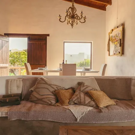 Casa Maja לאחארס